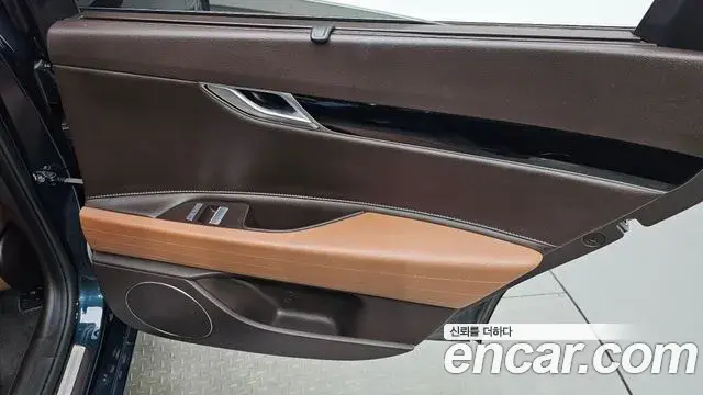 Genesis G80 2022 — ფოტო 24/34