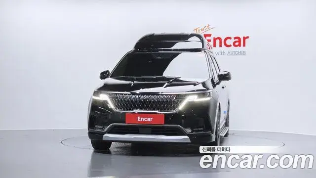 Kia Carnival 2023 — Фото 3/20