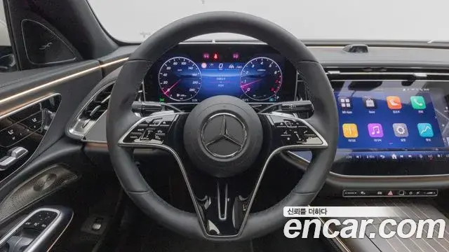 Mercedes-Benz E-Class 2025 — Photo 18/19