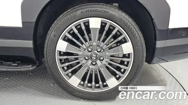 Hyundai Santa Fe 2025 — ფოტო 13/36