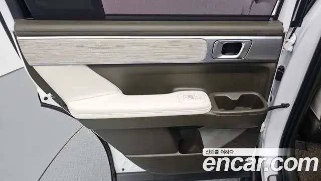 Hyundai Santa Fe 2025 — ფოტო 14/36