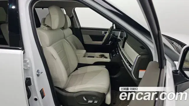Hyundai Santa Fe 2025 — ფოტო 35/36