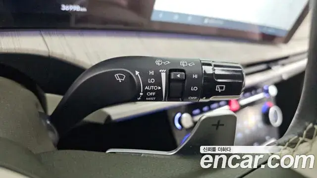 Hyundai Santa Fe 2025 — ფოტო 25/36