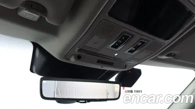 Land Rover Range Rover Evoque 2025 — Фото 17/20
