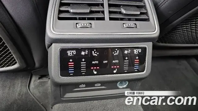 Audi A6 2021 — Фото 19/20