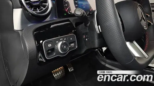 Mercedes-Benz CLA-Class 2024 — Photo 14/34