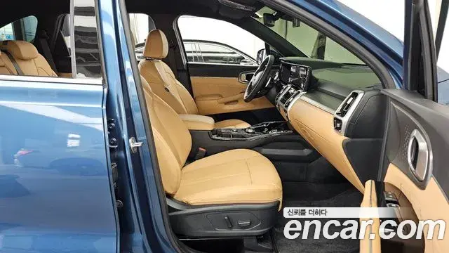 Kia Sorento 2021 — Фото 11/20