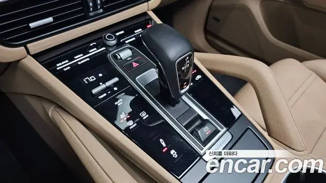 Porsche Cayenne 2019 — Фото 9/20