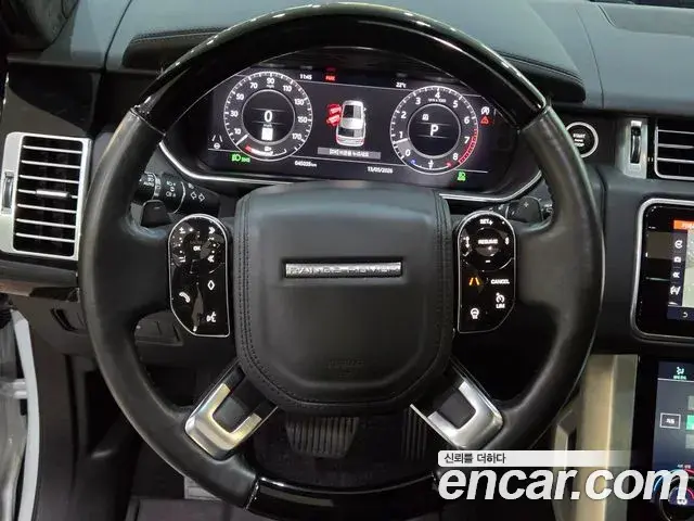 Land Rover Range Rover 2019 — ფოტო 17/20