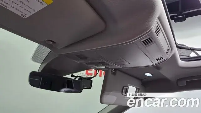 Volkswagen Tiguan 2019 — ფოტო 10/32