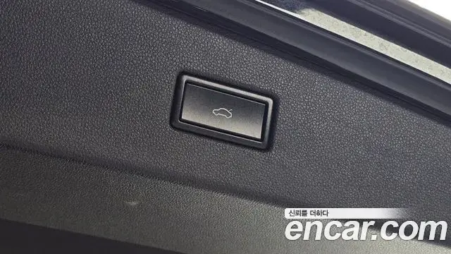 Volkswagen Tiguan 2019 — ფოტო 1/32
