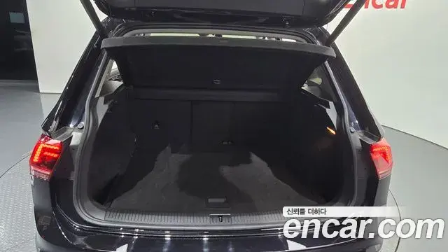 Volkswagen Tiguan 2019 — ფოტო 3/32