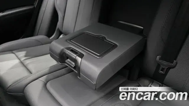 Audi Q5 2022 — Photo 10/35