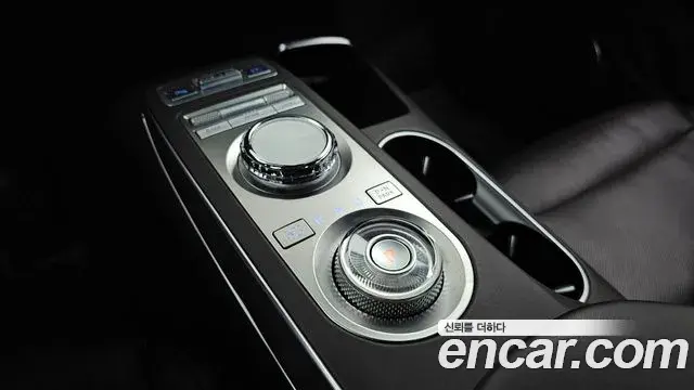 Genesis GV70 2021 — Photo 9/20