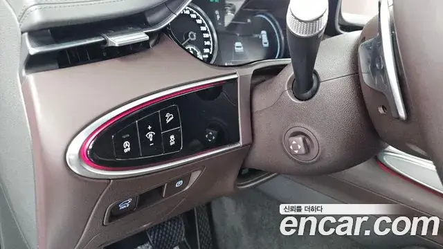 Genesis GV70 2021 — Photo 18/20