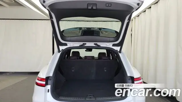 Genesis GV70 2021 — Photo 20/20