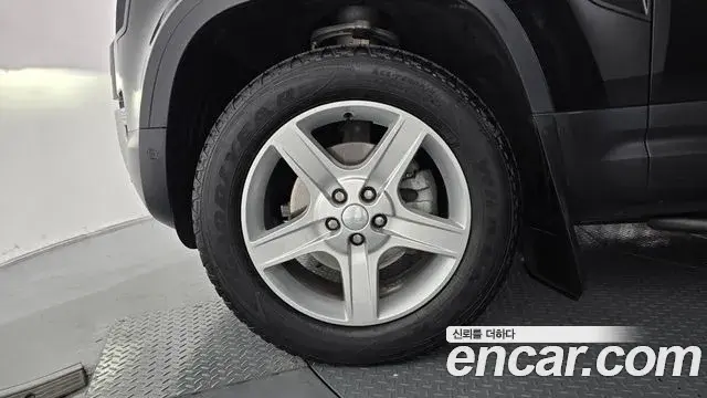 Land Rover Defender 2022 — ფოტო 17/35