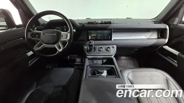 Land Rover Defender 2022 — ფოტო 25/35