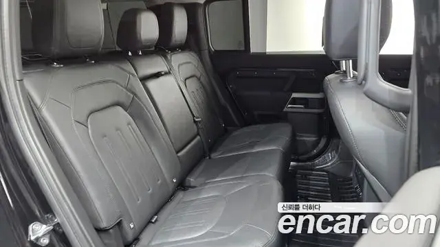 Land Rover Defender 2022 — ფოტო 10/35