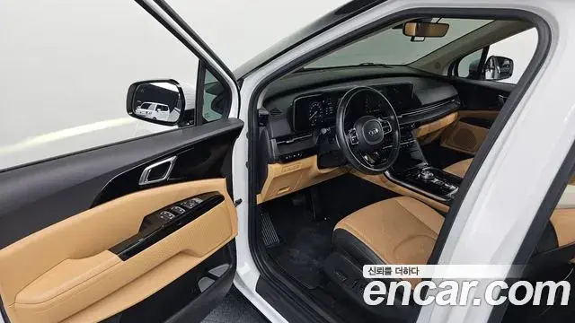 Kia Carnival 2021 — Фото 9/20