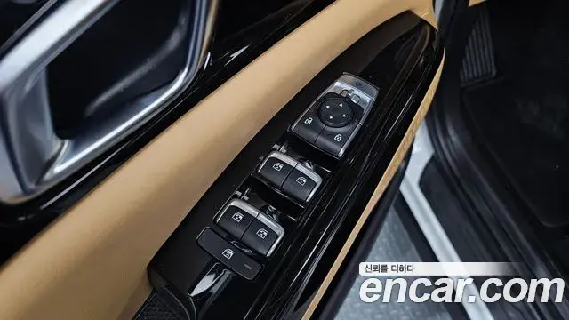 Kia Carnival 2021 — Фото 12/20