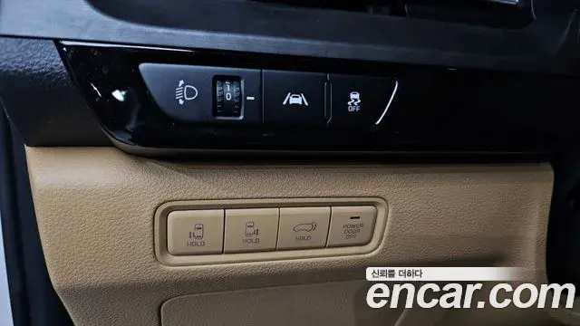 Kia Carnival 2021 — Фото 13/20