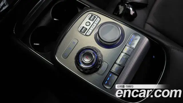 Genesis G90 2023 — Şəkil 1/40