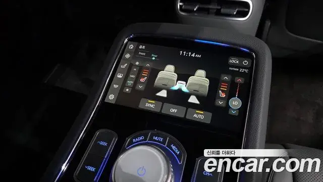 Genesis G90 2023 — Şəkil 28/40
