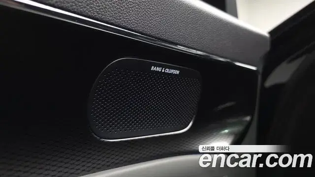 Genesis G90 2023 — Şəkil 14/40