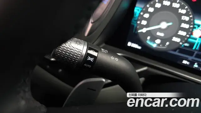 Genesis G90 2023 — Şəkil 39/40