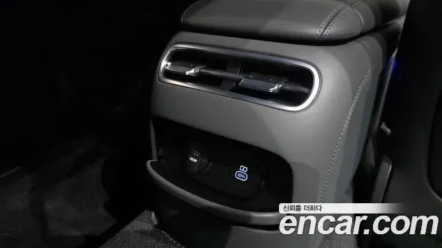 Genesis G90 2023 — Şəkil 30/40