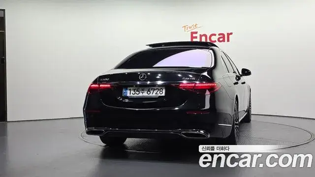 Mercedes-Benz S-Class 2021 — Photo 1/20