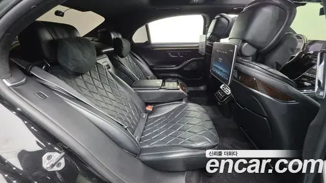 Mercedes-Benz S-Class 2021 — Photo 6/20