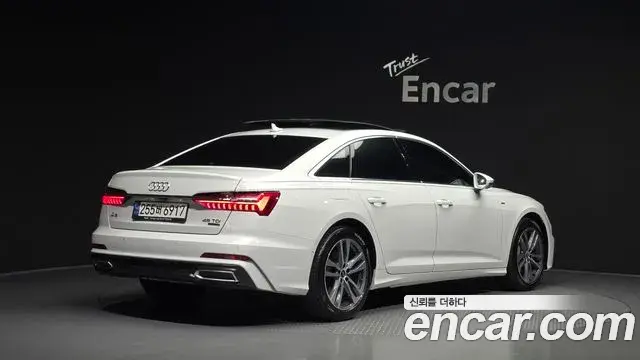 Audi A6 2021 — ფოტო 29/34