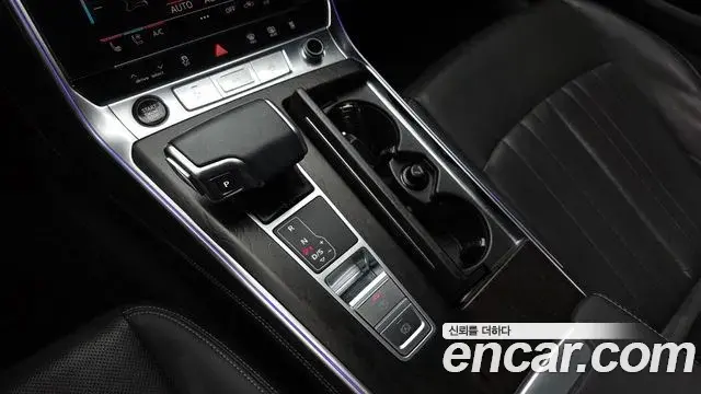Audi A6 2021 — ფოტო 2/34
