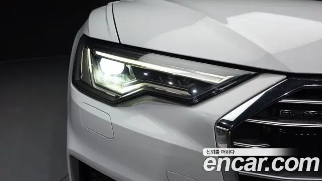 Audi A6 2021 — ფოტო 4/34