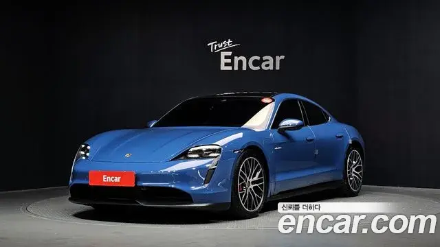 Porsche Taycan 2021 — Photo 17/36