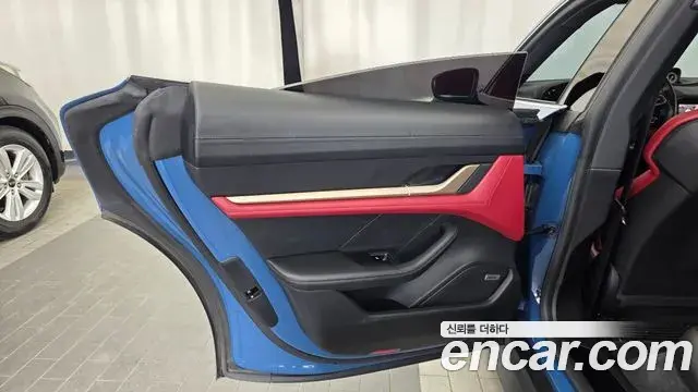 Porsche Taycan 2021 — Photo 15/36
