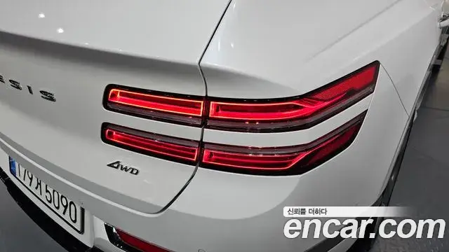 Genesis GV80 2022 — Photo 11/34