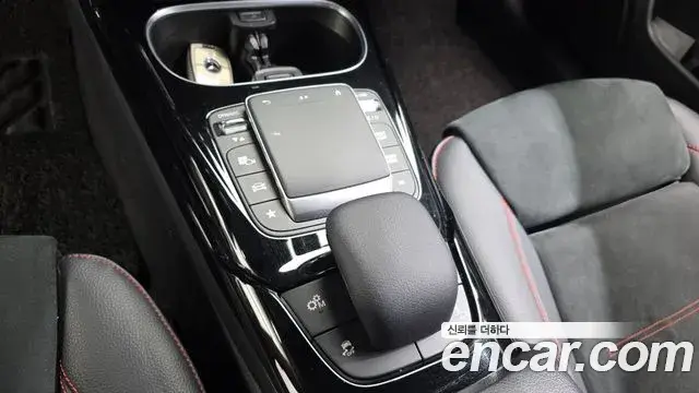 Mercedes-Benz A-Class 2022 — Photo 8/20