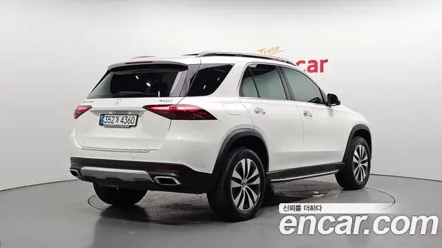 Mercedes-Benz GLE-Class 2023 — Фото 1/20