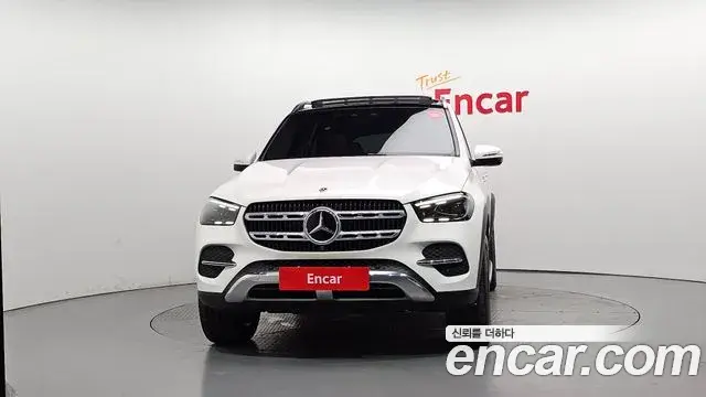 Mercedes-Benz GLE-Class 2023 — Фото 2/20