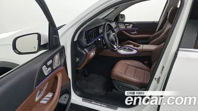 Mercedes-Benz GLE-Class 2023 — Фото 8/20