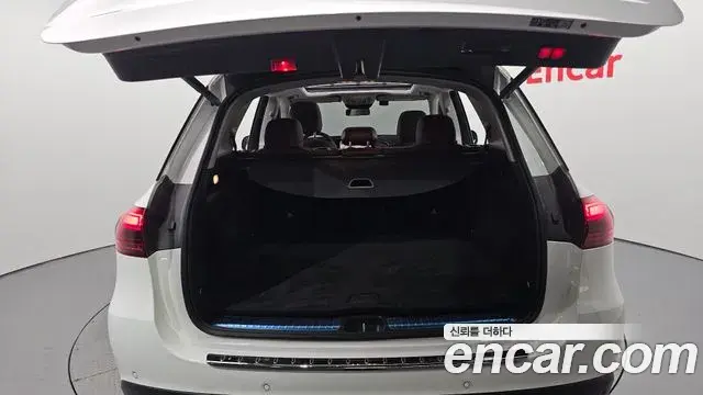 Mercedes-Benz GLE-Class 2023 — Фото 19/20