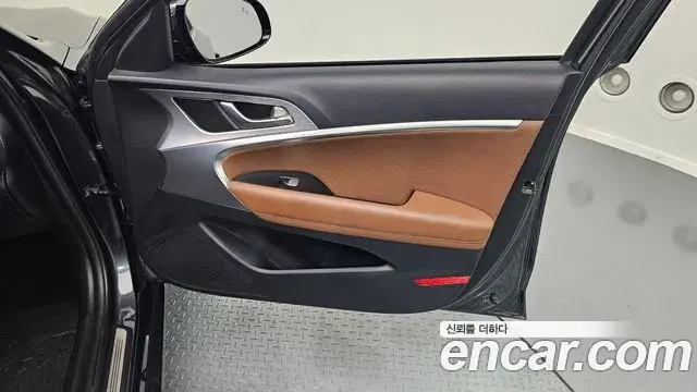 Genesis G70 2019 — Şəkil 25/30