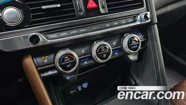 Genesis G70 2019 — Şəkil 17/30