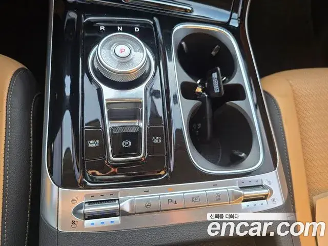 Kia Carnival 2023 — Фото 11/20