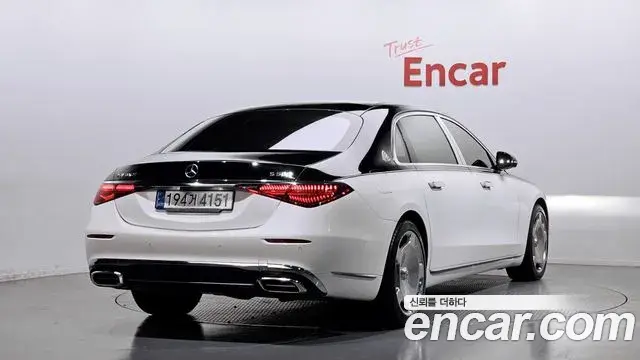 Mercedes-Benz S-Class 2021 — Photo 3/31