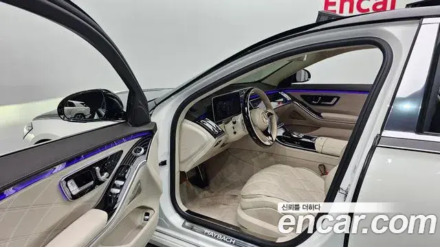 Mercedes-Benz S-Class 2021 — Photo 11/31