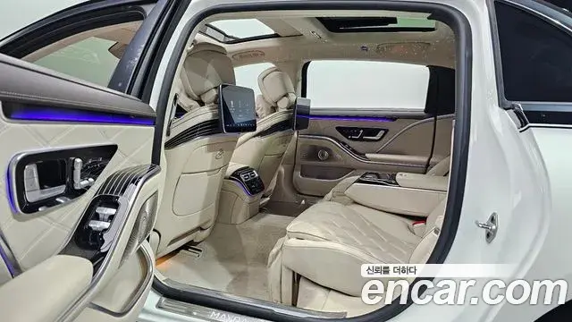 Mercedes-Benz S-Class 2021 — Photo 2/31